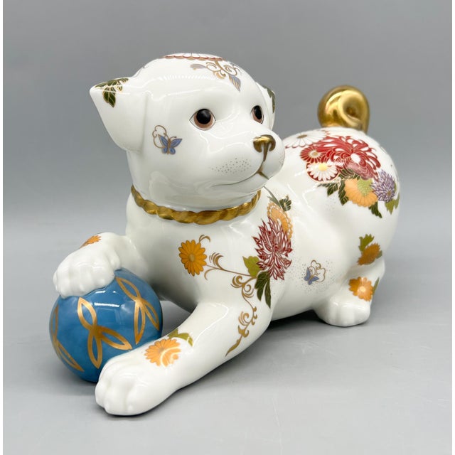 Japanese 1987 Franklin Mint Imperial Puppy of Satsuma by Yuki Morioka – Hand-Painted Japanese Porcelain Dog Figurine For Sale - Image 3 of 11