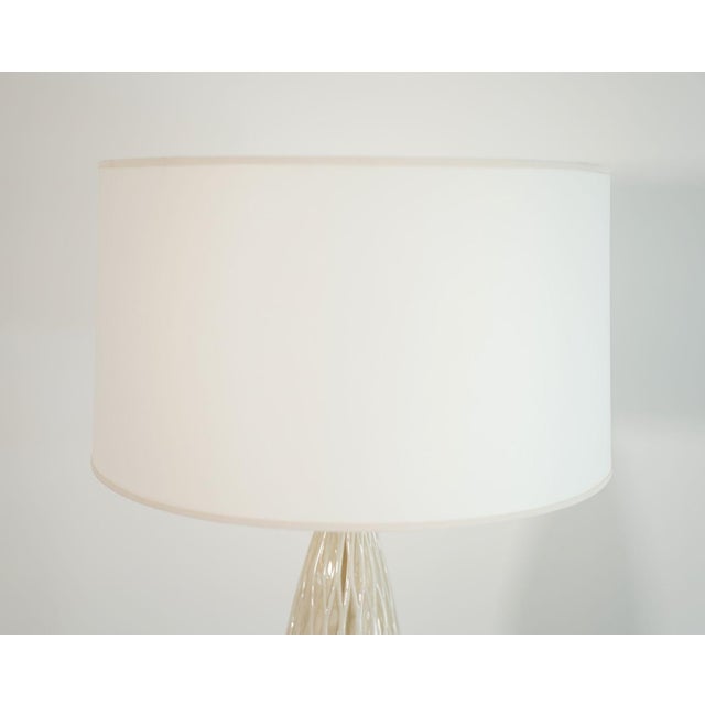 Mid 20th Century Pair of Murano Glass Table Lamps on Walnut Bases, Italy, 1960s For Sale - Image 5 of 6