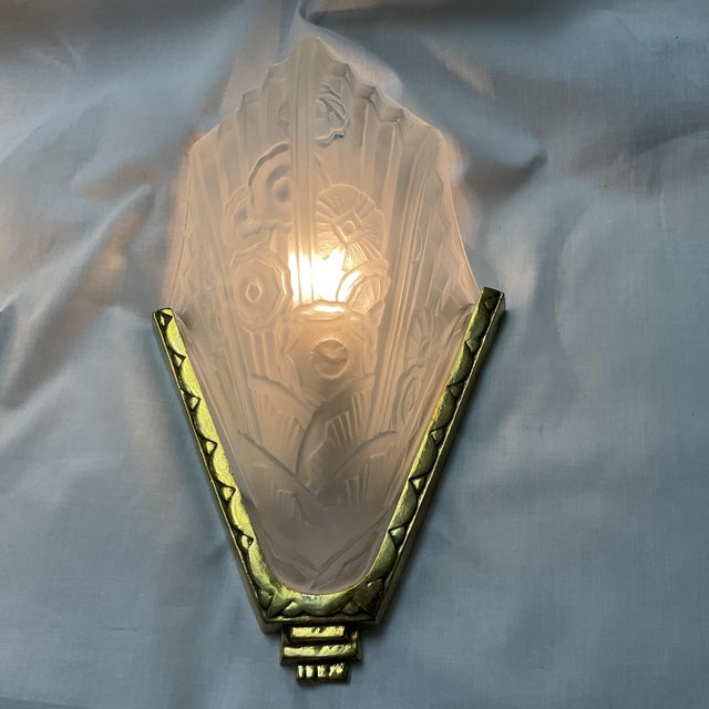 Metal 1920's Frenh Art Deco Bronze and Glass Wall Sconce Pair For Sale - Image 7 of 11