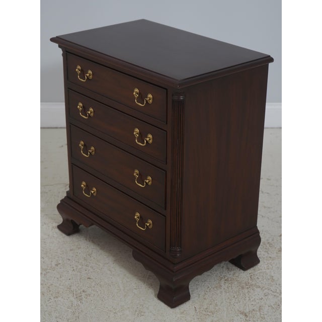 Chippendale Pair Henkel Harris Model 116 Mahogany Nightstands For Sale - Image 3 of 17