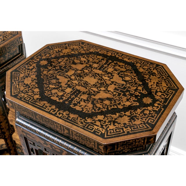 Vintage Chinoiserie Black Lacquered Octagonal Pedestal Stands—A Pair For Sale In New York - Image 6 of 12