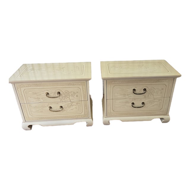 1960s Drexel Heritage Pair of Nightstanda For Sale