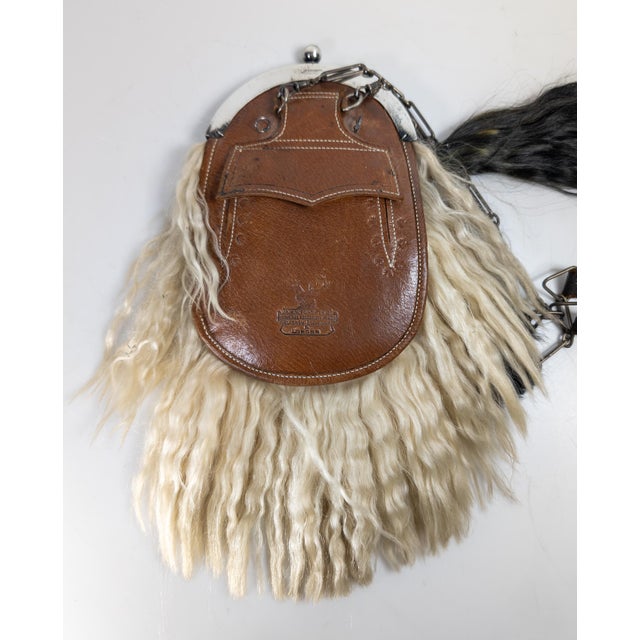 White 20th Century Scottish Kilt Sporran Decoration With Leather and Hair For Sale - Image 8 of 12