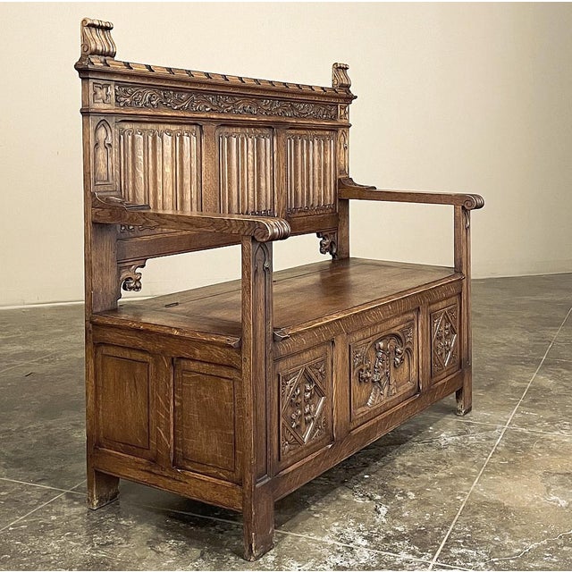 Chestnut Antique Gothic Revival Carved Hall Bench For Sale - Image 8 of 18
