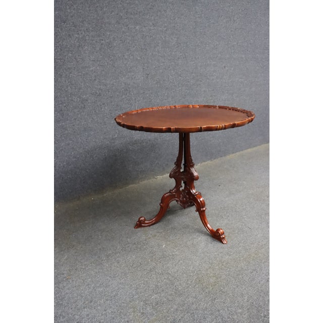 Hickory Chair Mount Vernon Collection Carved Mahogany Pie-Crust Side Table For Sale In Philadelphia - Image 6 of 8