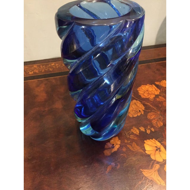 Mid-Century Modern Vase in Blue Murano Glass For Sale - Image 9 of 10