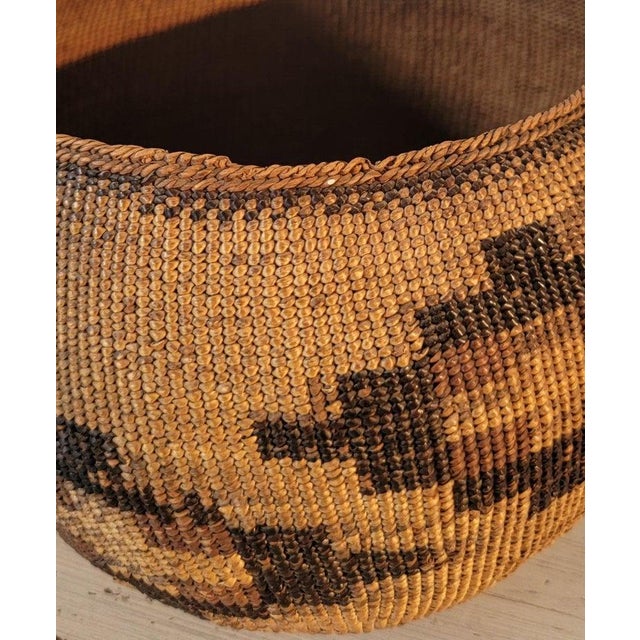 1930s Hand Woven Basket W/Geometric Motif For Sale In Los Angeles - Image 6 of 7