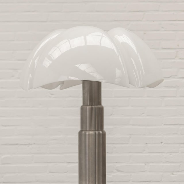 Martinelli Luce Pipistrello Lamp by Gae Aulenti for Martinelli Luce, 1970s For Sale - Image 4 of 16