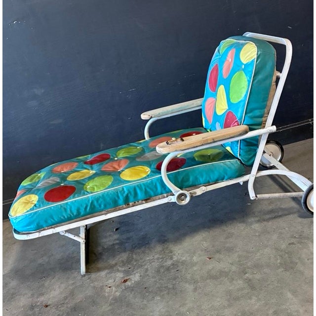 Mid-Century Modern Mod Vintage Patio or Pool Side Lounger For Sale - Image 3 of 7
