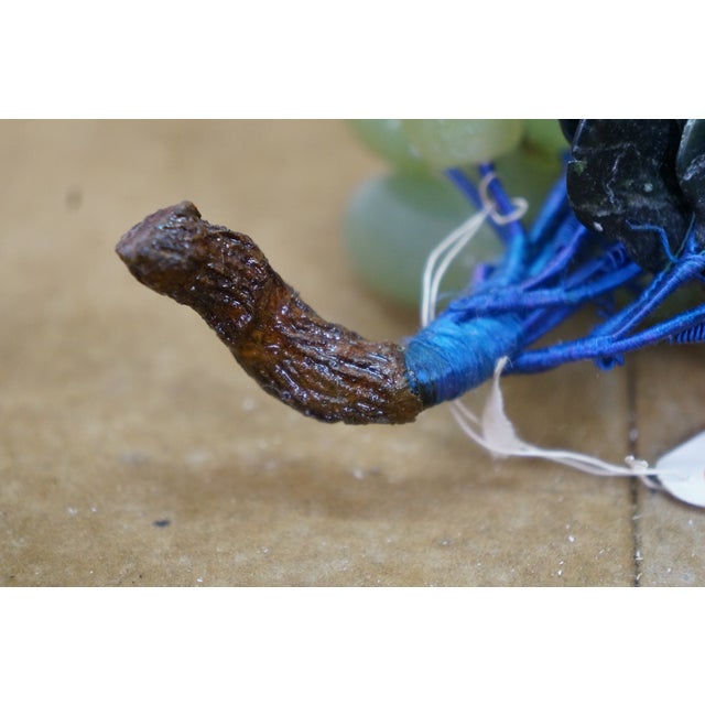 Pair Mid Century Chinoiserie Green Jade Grape Cluster Sculptures Leaves Vine For Sale - Image 11 of 12