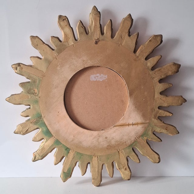 1960s Beautiful Gilded Sunburst Mirror From the 1960s Italy For Sale - Image 5 of 14