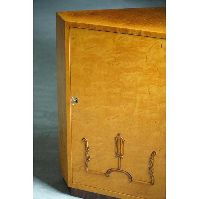 Early 20th Century Art Deco Swedish Corner Cabinet in Birch, 1930s For Sale - Image 6 of 17