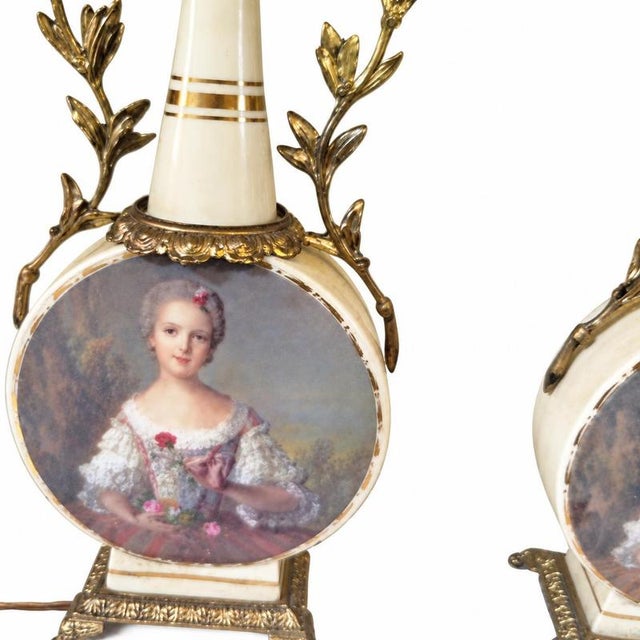 Napoleon III Glass and Bronze Lamps, Set of 2 For Sale - Image 6 of 9