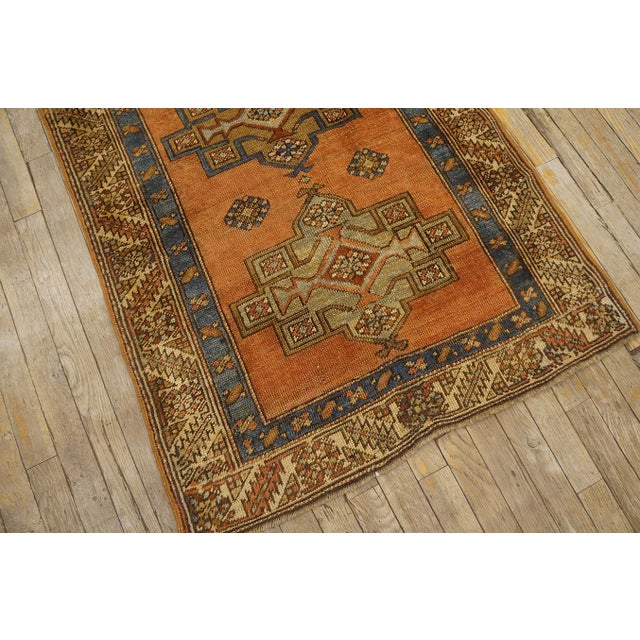 Early 20th Century n.w. Persian Karajeh Carpet For Sale - Image 9 of 10