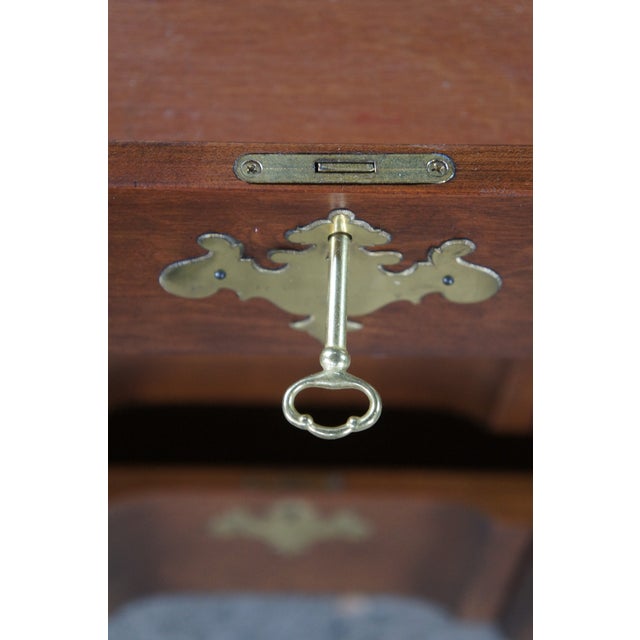 Wood 1970s Pennsylvania House Georgian Style Cherry Block Front Chest of Drawers Dresser For Sale - Image 7 of 12