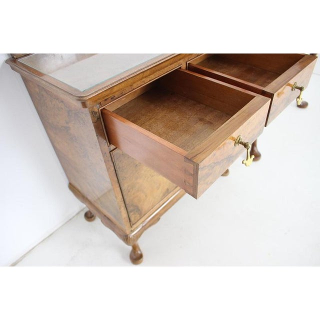 1920s Art Deco Burr Walnut Vanity with Mirror and Cabinet, Czechoslovakia, 1920s, Set of 3 For Sale - Image 5 of 18