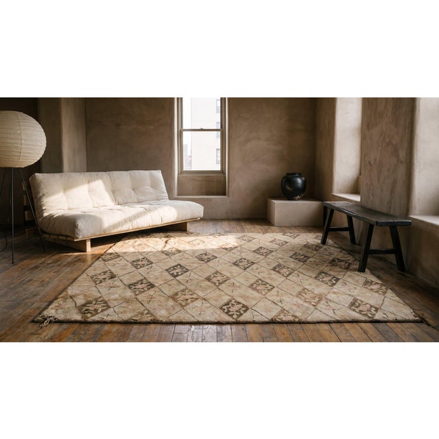 1930s Beige Cream Trellis-Lattice Folk Art Antique American Hooked Small Rug For Sale - Image 14 of 15