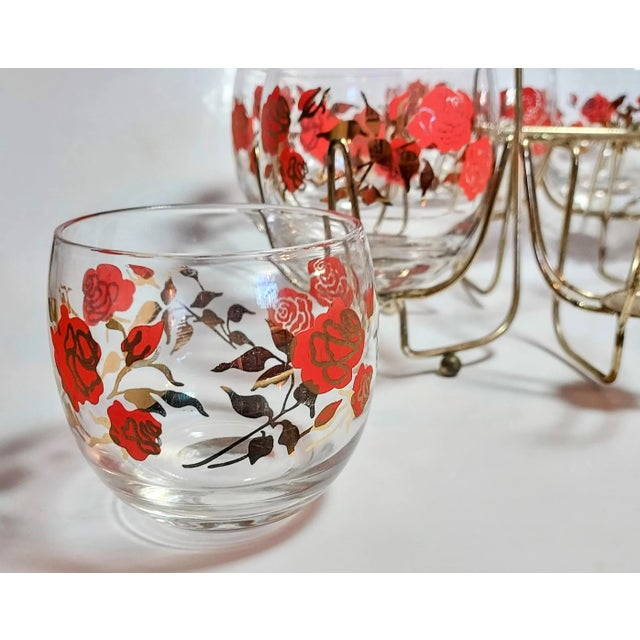 1950s Midcentury Gold & Red Rose Roly Poly Set With Gold & Walnut Carrier- Set of 9 For Sale - Image 5 of 7