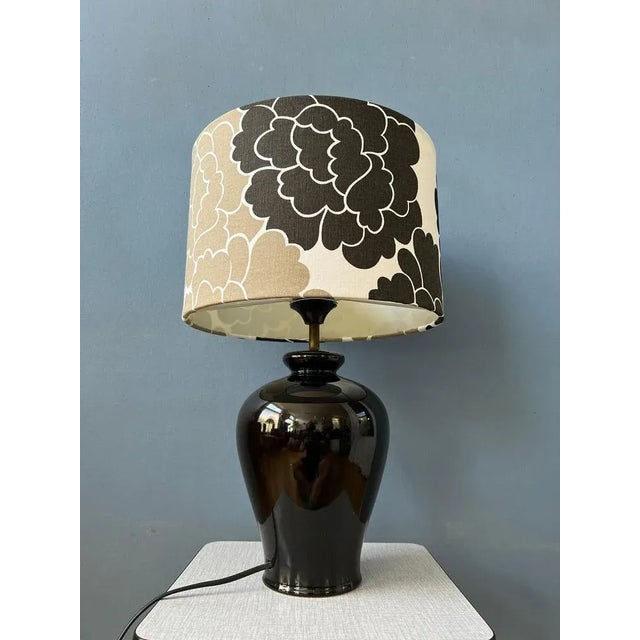 Small Space Age Table Lamp with Porcelain Base and Black and White Flower Shade, 1970s For Sale - Image 11 of 11