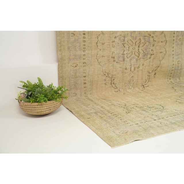 1970s Vintage Turkish Handmade Wool Cotton Beige Area Rug For Sale - Image 10 of 13