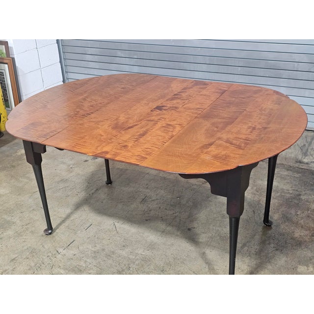 American Late 20th Century Tiger Maple Dining Table Black Painted Base 2 Leaves Benchmade For Sale - Image 3 of 17