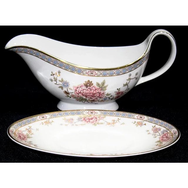 Asian 1960s Asian Modern Royal Doulton Gravy Boat - Canton Pattern For Sale - Image 3 of 5