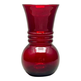 Vintage MCM Anchor Hocking Royal Ruby Red Ribbed Vase For Sale