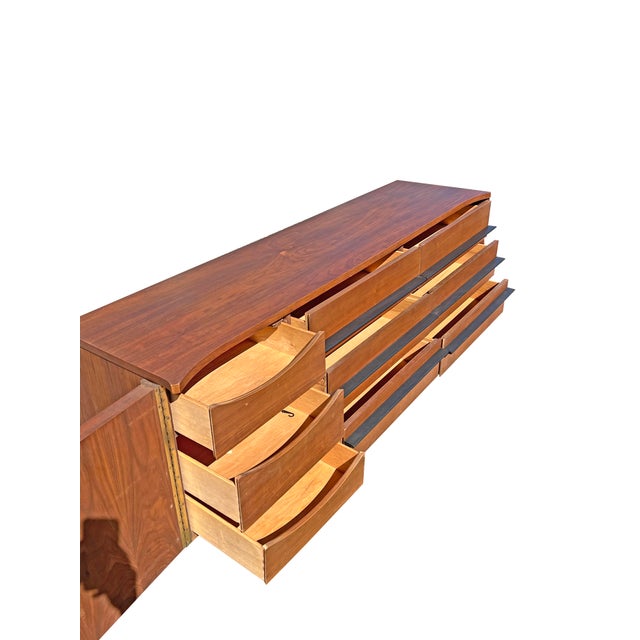 Vintage Mid Century Modern Long Dresser or Credenza by American of Martinsville For Sale - Image 10 of 14