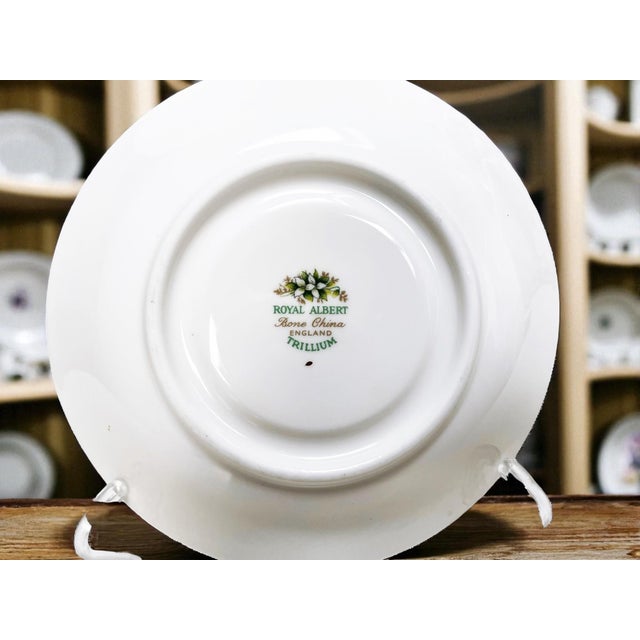 1980s Vintage Trillium Set for Six People from Royal Albert, 1980s, Set of 12 For Sale - Image 5 of 18