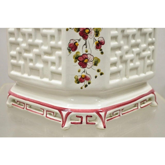 Vintage Chinoiserie Italian Porcelain Lattice Fretwork Pink Flower Planter Pot For Sale In Philadelphia - Image 6 of 8