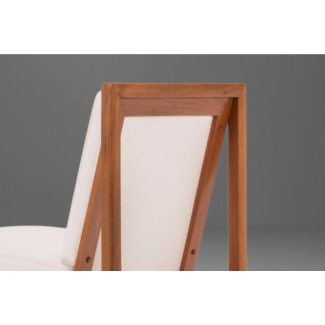 Oak Accent Chairs by Hickory Newly Upholstered in Knoll Ivory Boucle Fabric, USA, circa 1960's - A Pair For Sale In Orlando - Image 6 of 13