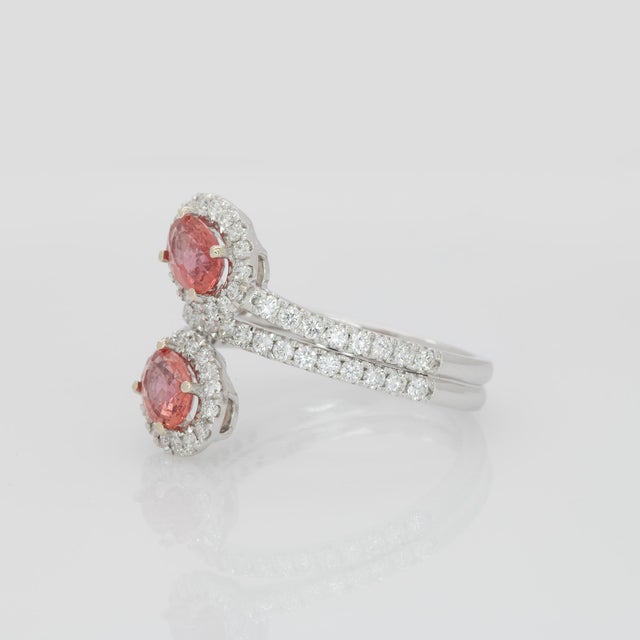 1.1Ct Padparadscha Sapphire Toi Et Moi Ring With Natural Diamonds Halo: 14k Gold, Size 6.75 For Sale In Columbus - Image 6 of 8
