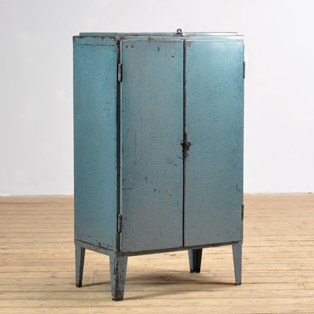 Industrial Vintage Industrial Cabinet in Iron, 1970s For Sale - Image 3 of 16
