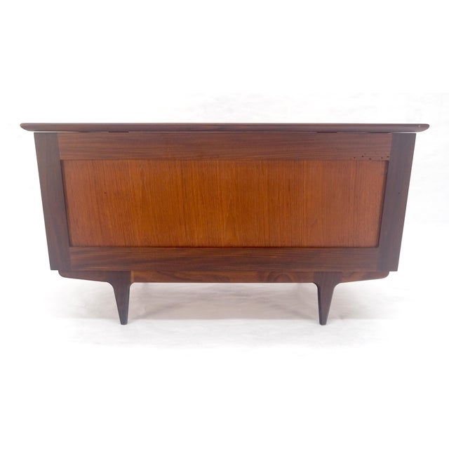 Brown Danish Mid Century Modern Teak Hope Chest Trunk Storage MINT For Sale - Image 8 of 15