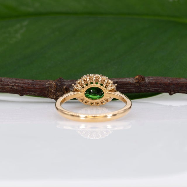 1.8Ct Tsavorite Garnet Ring With Earth-Mined Diamond Accents: Solid 14k Gold, Size 6.75 For Sale - Image 9 of 10