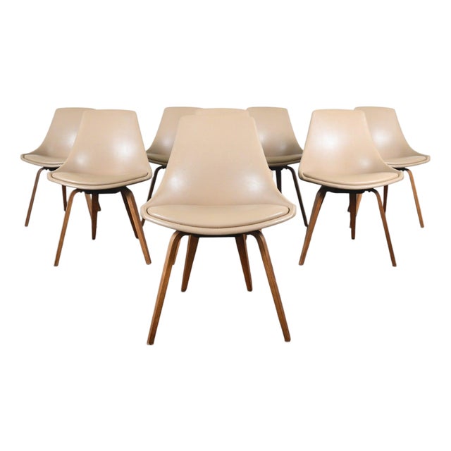 Set of Eight Mid 20th Century Bentwood Dining Chairs in Walnut For Sale