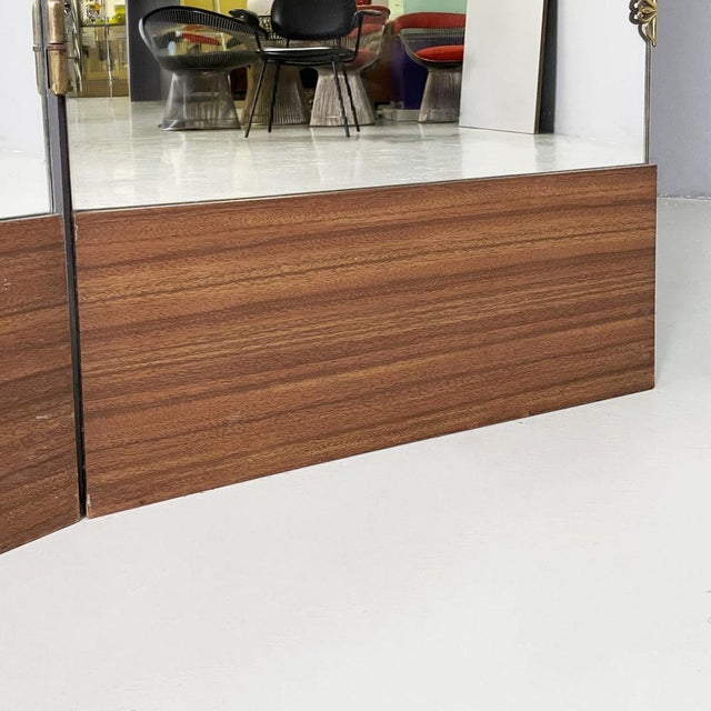 Mid-Century Modern Italian Free-Standing Mirror with Three Wooden Doors, 1960s For Sale - Image 18 of 18