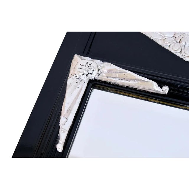 1930s Art Deco Wall Mirror in Black Lacquer with Silvered Pattern, 1930s For Sale - Image 5 of 9