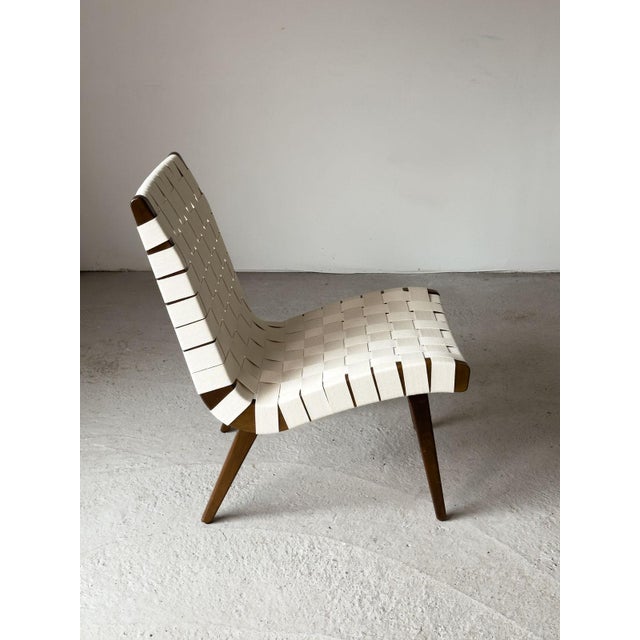 Model 654W Vostra Lounge Chair with Walnut Frame and New Webbing by Jens Risom for Knoll, 1950s For Sale - Image 10 of 14
