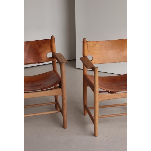 Børge Mogensen Model BM3238 Spanish Armchairs in Oak and Leather by Børge Mogensen for Fredericia, 1970s, Set of 2 For Sale - Image 4 of 18
