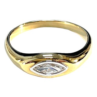 18k Yellow Gold Bezel Set Marquise Diamond Ring, Size 7 For Sale