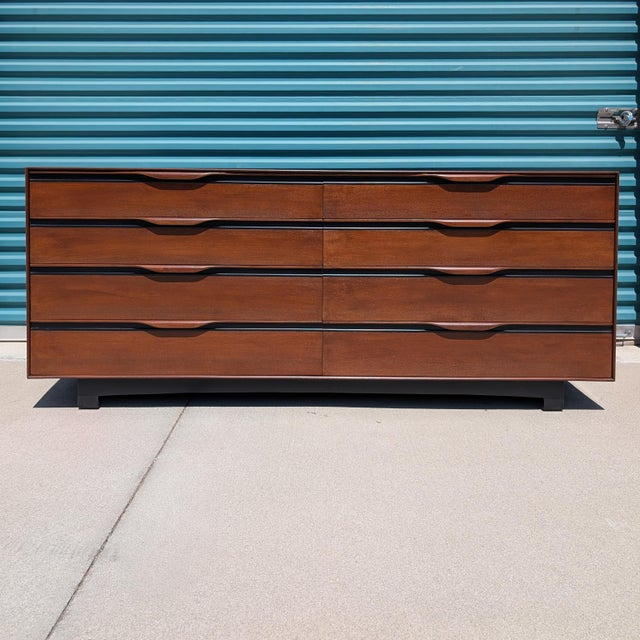 For sale is a stunning Mid Century Modern 8-Drawer Dresser designed by the renowned John Kapel for Glenn of California,...