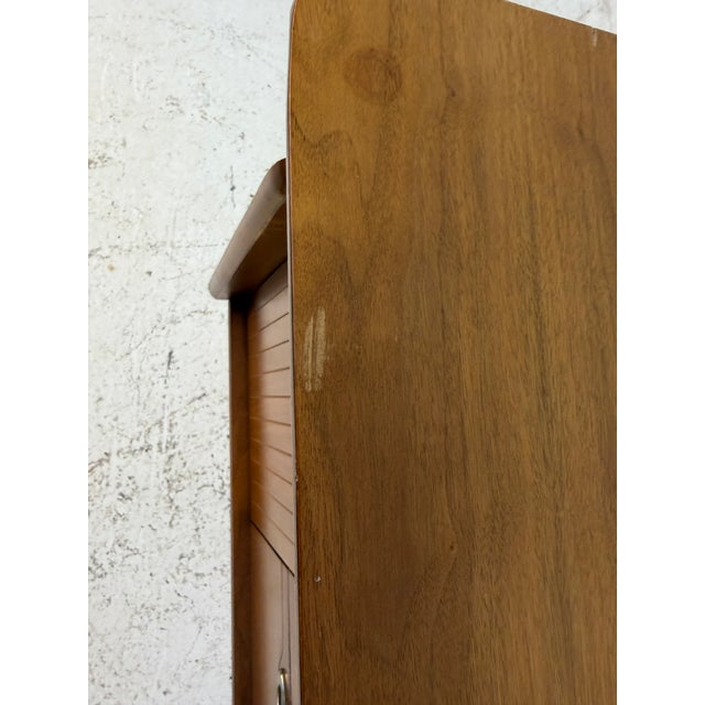 Vintage Walnut Desk Attributed to Mainline for Hooker Furniture For Sale - Image 14 of 16