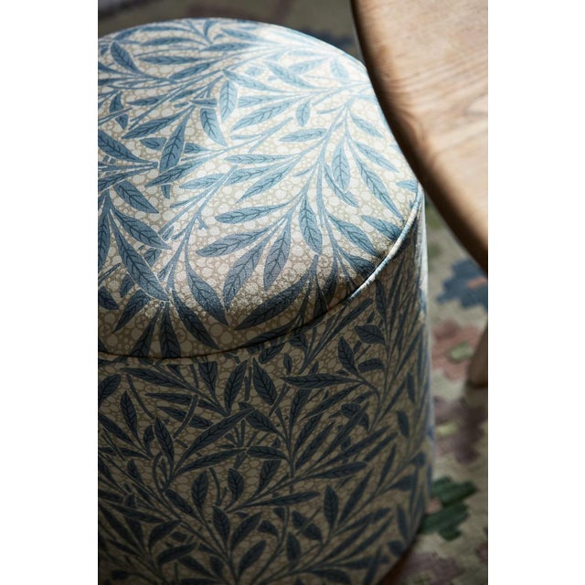 A new addition to the modern Morris & Co. fabric portfolio Emery‚Äôs Willow characteristically features playful bubble-...