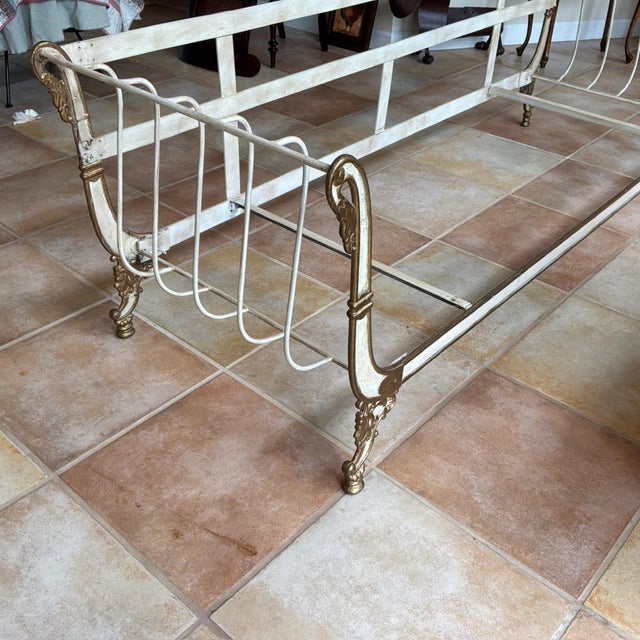 Antique French Louis Phillippe Day Bed For Sale - Image 4 of 9