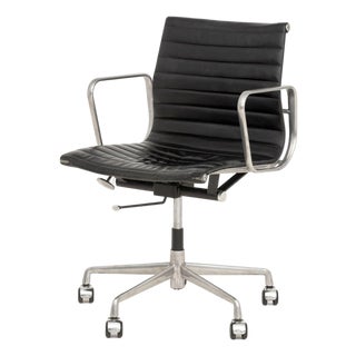 Charles and Ray Eames Aluminum Group Office Chair For Sale