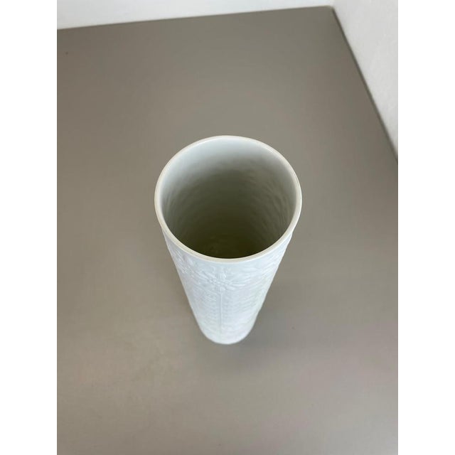 Op Art Vase by Björn Wiinblad for Rosenthal Studio Line, Germany, 1970s For Sale - Image 11 of 15