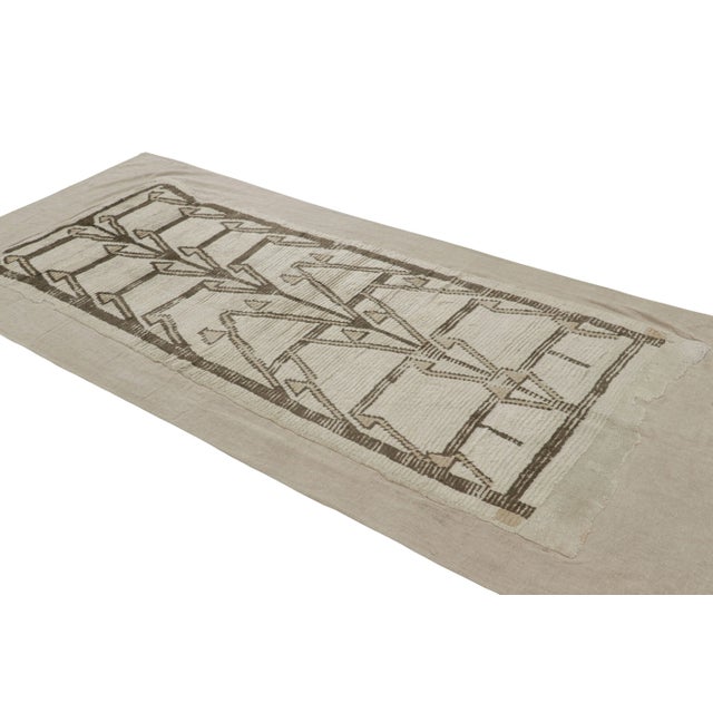 Rug & Kilim Vintage Turkish Rug With Geometric Patterns by Rug & Kilim For Sale - Image 4 of 7