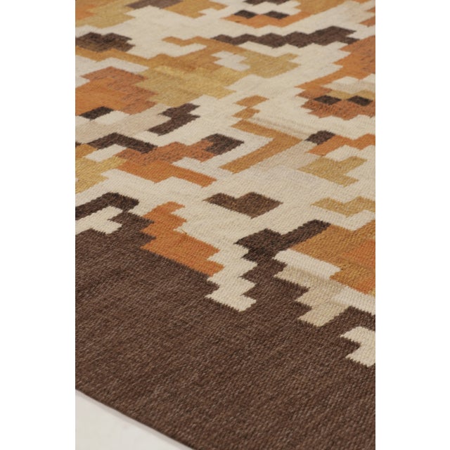 Vintage Swedish Kilim "Korall Brun" by Erik Lundberg in Earthy Hues - Rug & Kilim For Sale - Image 10 of 10