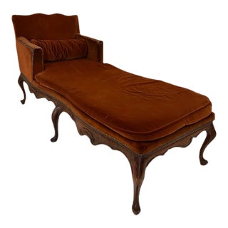18th Century Venetian Walnut Chaise For Sale